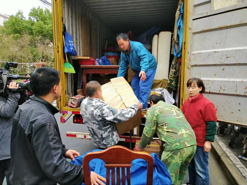 搬家电话：轻松解决搬家难题